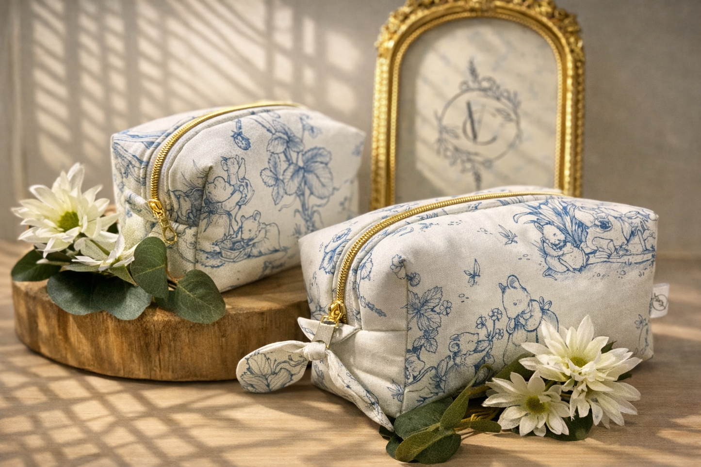Trousse Jouy bleu - Chic et pratique